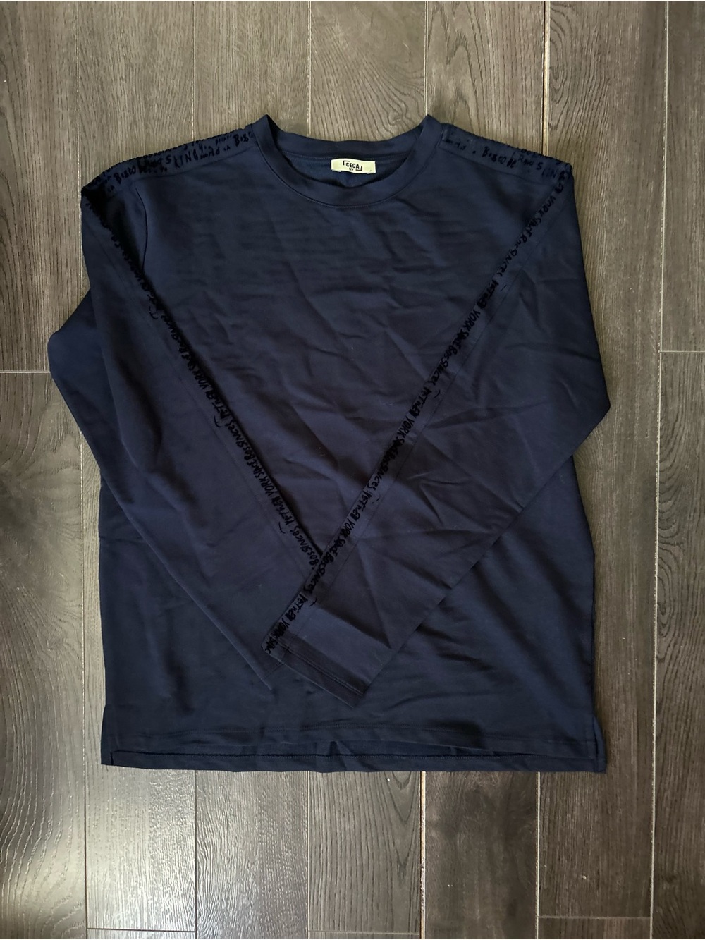 Ceca NY Men's Navy Long-Sleeve Crewneck Shirt M